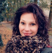 — Joyce (eigenaresse kinderdagverblijf)